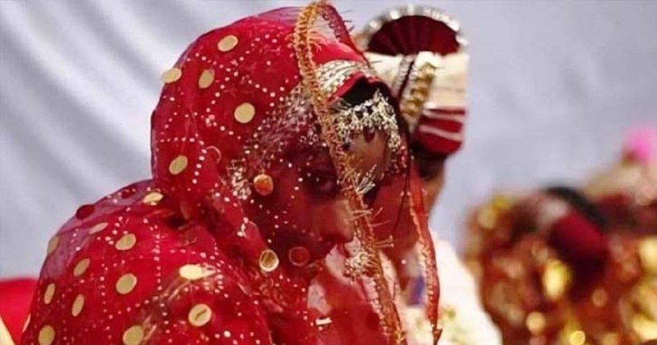 বাসররাতে মুখ ধোয়ার পর থেকে কনেকে চিনতে পারছেন না বর, অতঃপর